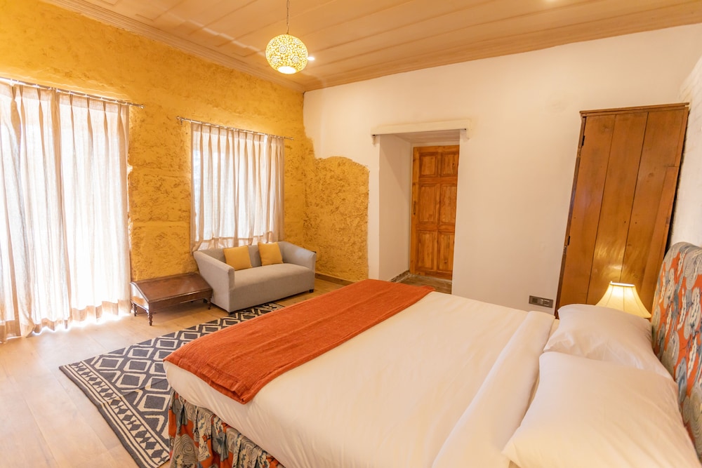 seclude shimla taraview
