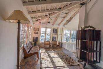 seclude shimla taraview