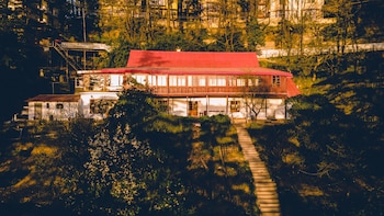 seclude shimla taraview