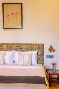 seclude shimla taraview