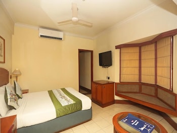 nirulas hotel