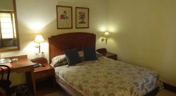 nirulas hotel