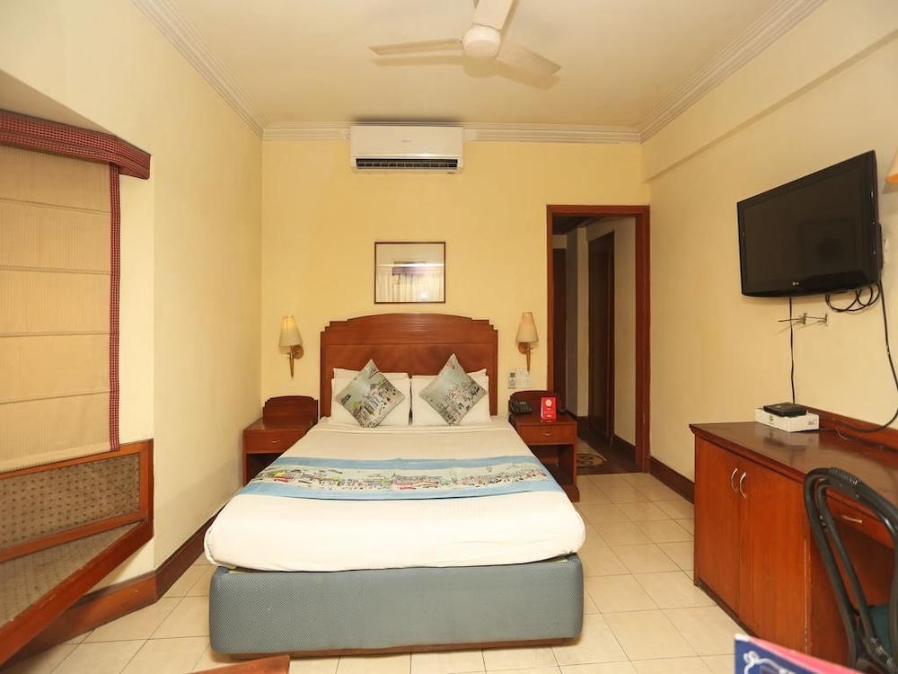 nirulas hotel