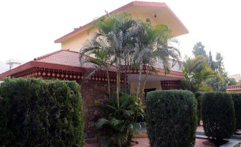 sajjan bagh a heritage resort