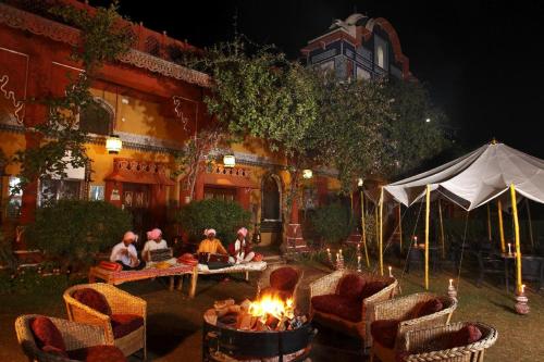 hotel bundelkhand riverside