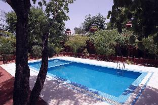 hotel bundelkhand riverside