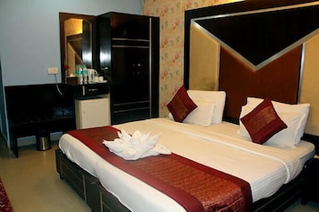 hotel vijoya international