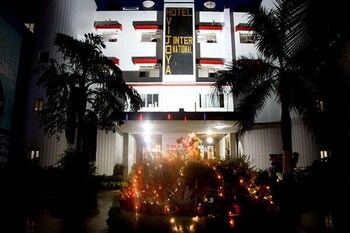 hotel vijoya international