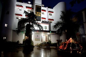 hotel vijoya international