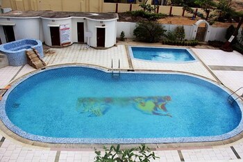 hotel vijoya international