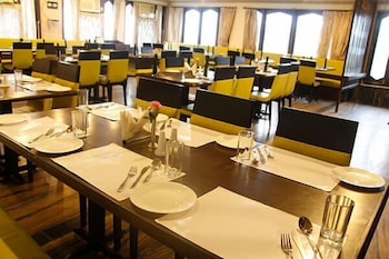 hotel vijoya international