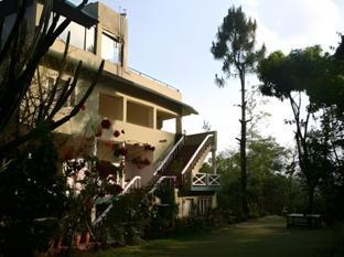 high bank peasants cottage