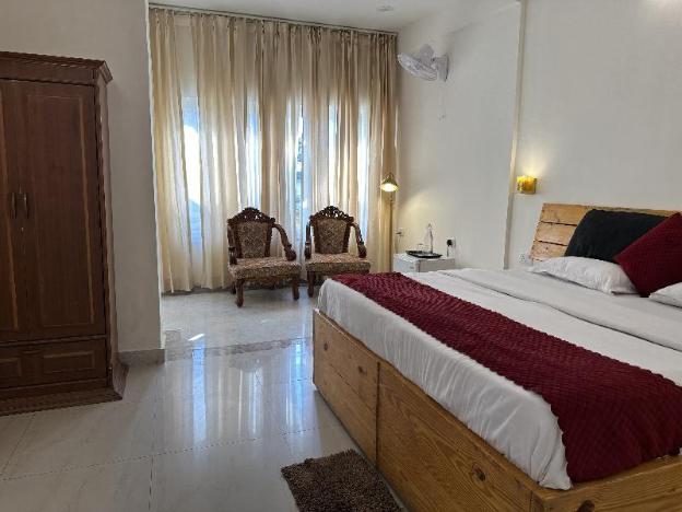 high bank peasants cottage