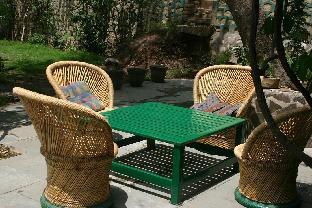 high bank peasants cottage