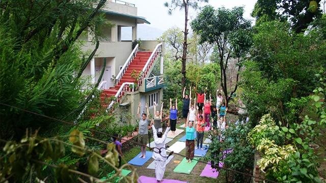 high bank peasants cottage