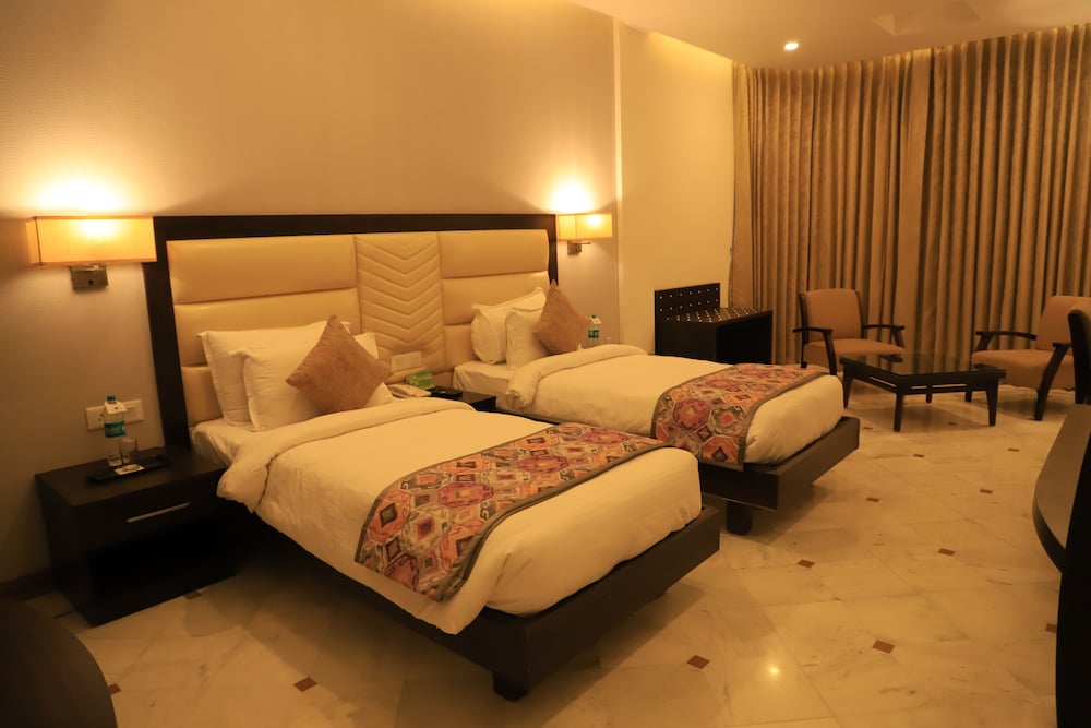 hotel natraj