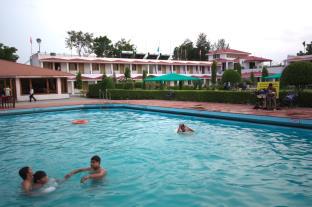 Rupis Resort Udaipur,Eklingji>>Dabok,3 star