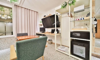 hotel february dongdaegu