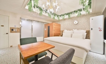 hotel february dongdaegu