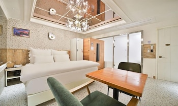 hotel february dongdaegu