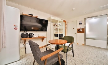 hotel february dongdaegu