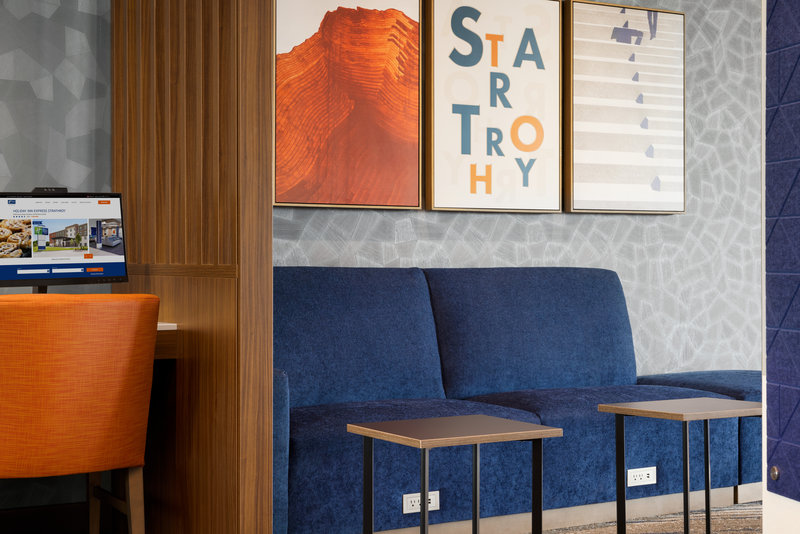 holiday inn express strathroy an ihg hotel
