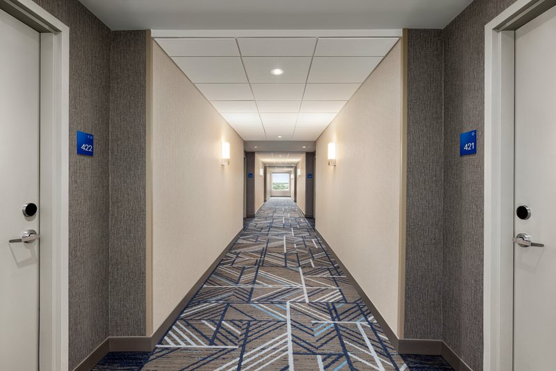 holiday inn express strathroy an ihg hotel
