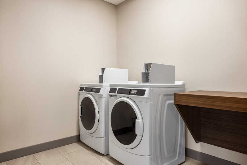 holiday inn express strathroy an ihg hotel