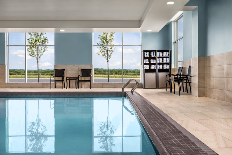 holiday inn express strathroy an ihg hotel