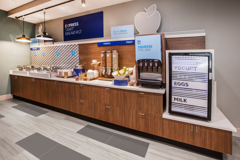 holiday inn express strathroy an ihg hotel