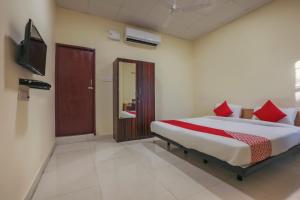 super hotel o om sakthi hotel