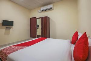 super hotel o om sakthi hotel