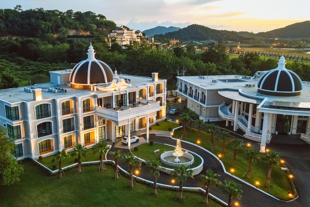 grand lord hoteland residence