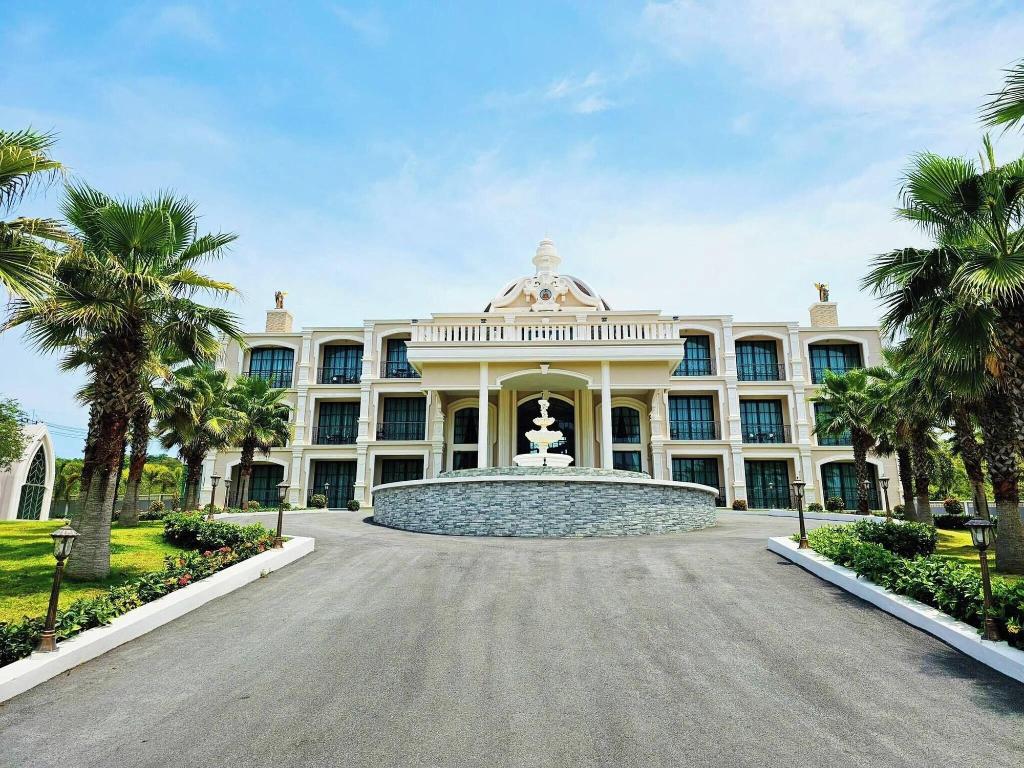 grand lord hoteland residence