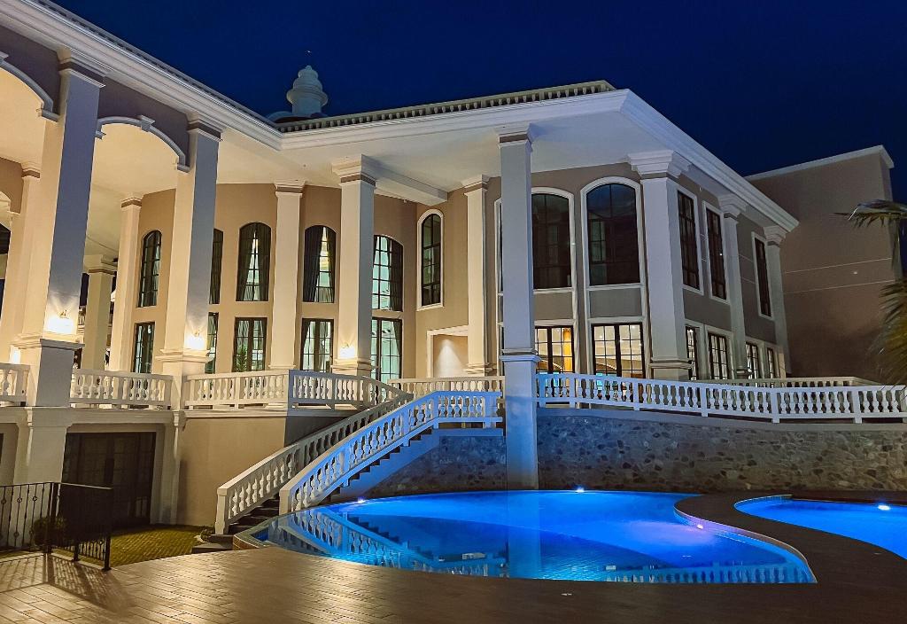 grand lord hoteland residence