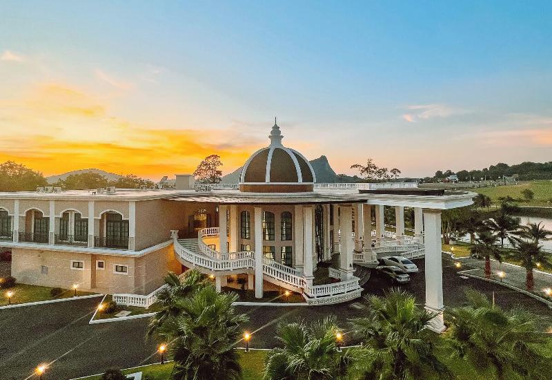 grand lord hoteland residence