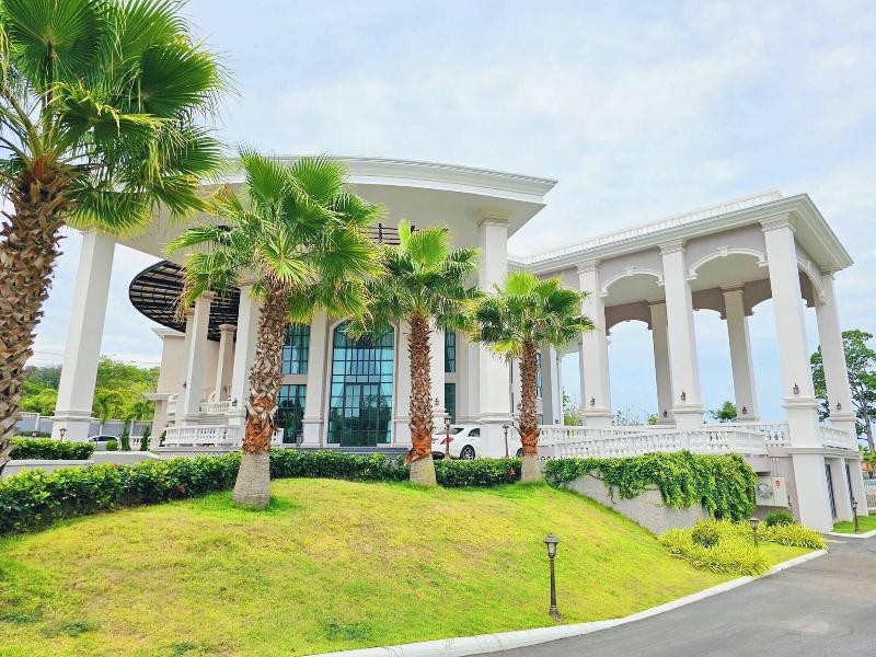 grand lord hoteland residence