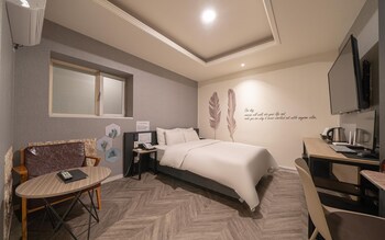 ilsan wainscot hotel