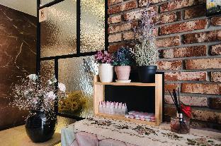 ilsan wainscot hotel