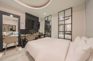 ilsan wainscot hotel