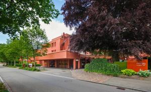 Ramada By Wyndham Baden Hotel Du Parc,Dietikon>>Baden,4 star