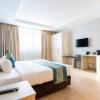 blooming suites