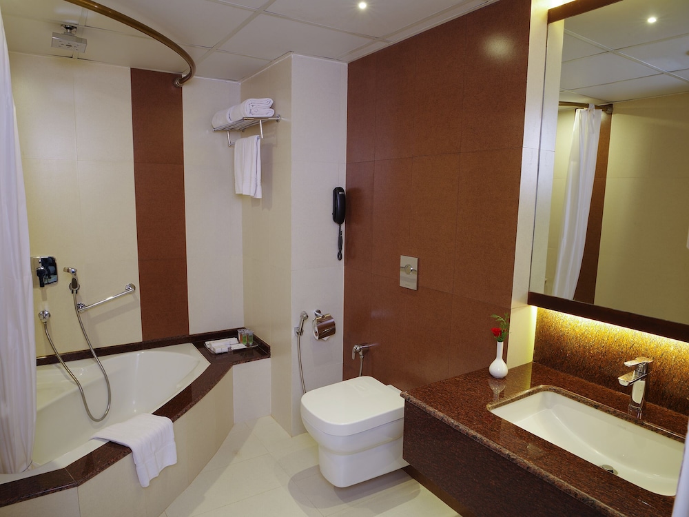 The Residency Tower, Palayam,4 star