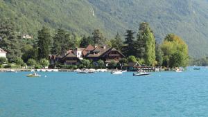 auberge du pere bise jean sulpice