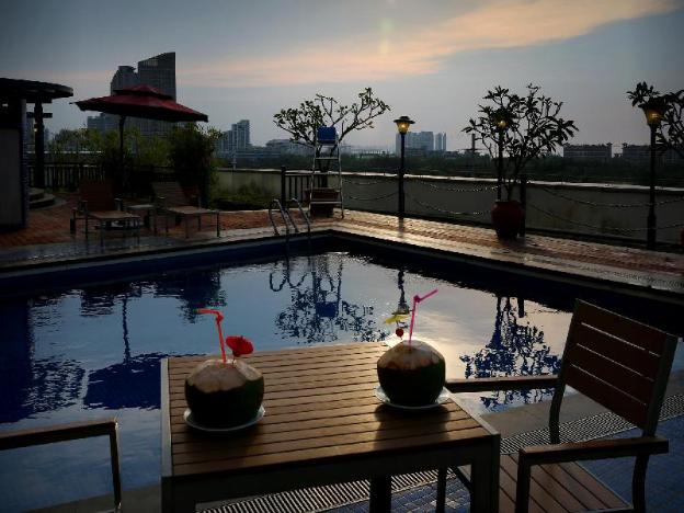 baohua harbour view hotel