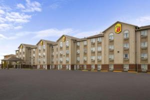 Super 8 By Wyndham Fort Nelson Bc,British Columbia>>Fort Nelson,2 star