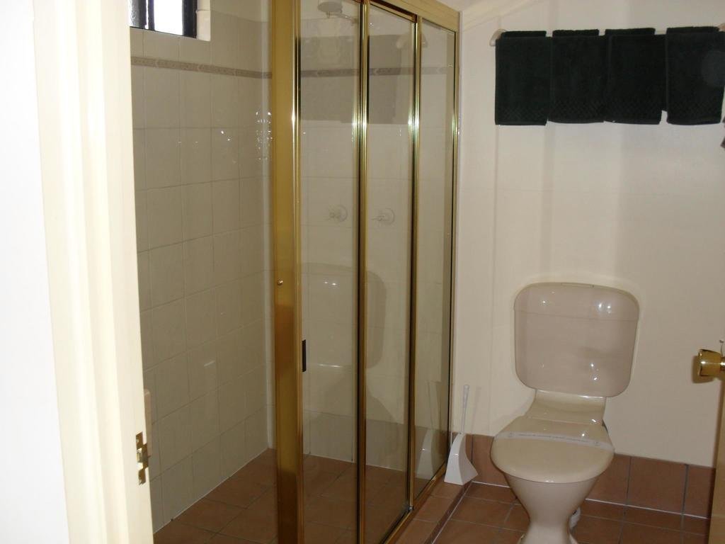 warwick vines motel