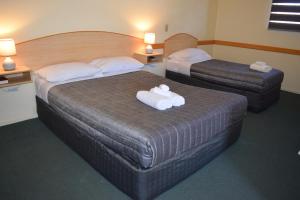 warwick vines motel