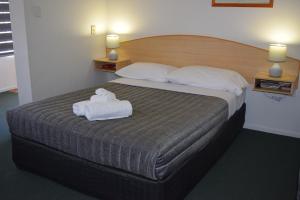 warwick vines motel