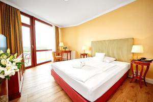 Cliff Hotel Rügen - Resort & Spa,Near Baabe Beach,4 star